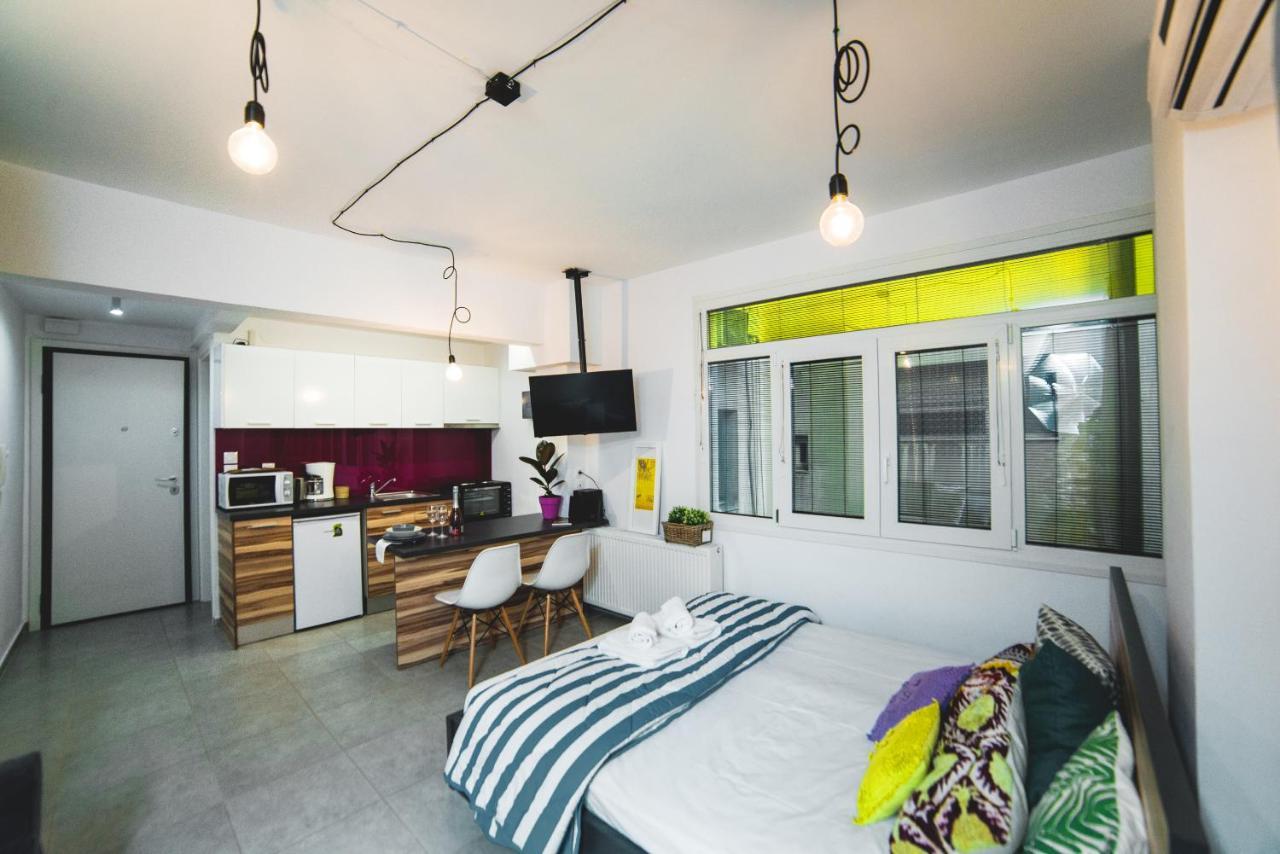 Mazi Rooms Venizelou سالونيك المظهر الخارجي الصورة