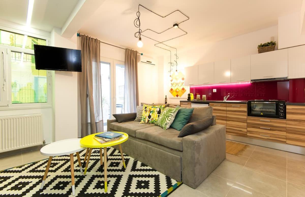 Mazi Rooms Venizelou سالونيك المظهر الخارجي الصورة