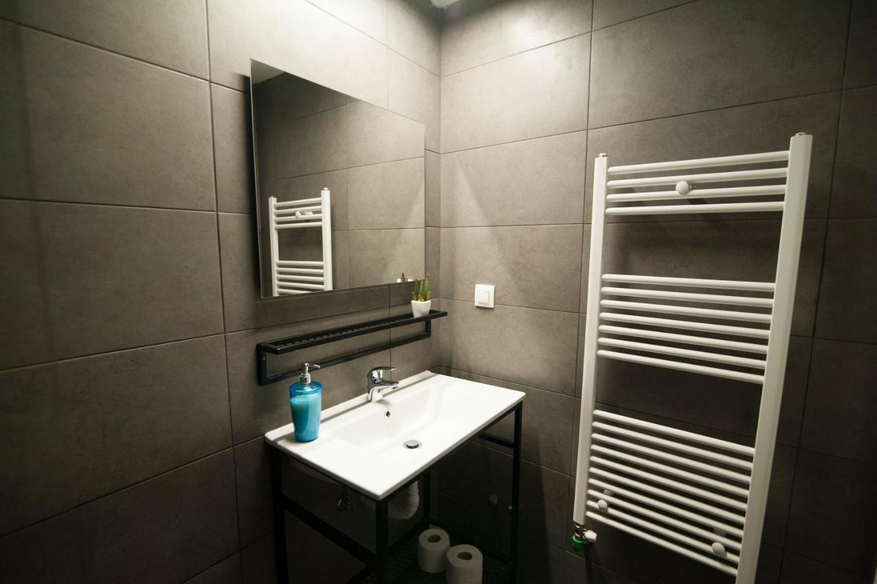 Mazi Rooms Venizelou سالونيك المظهر الخارجي الصورة